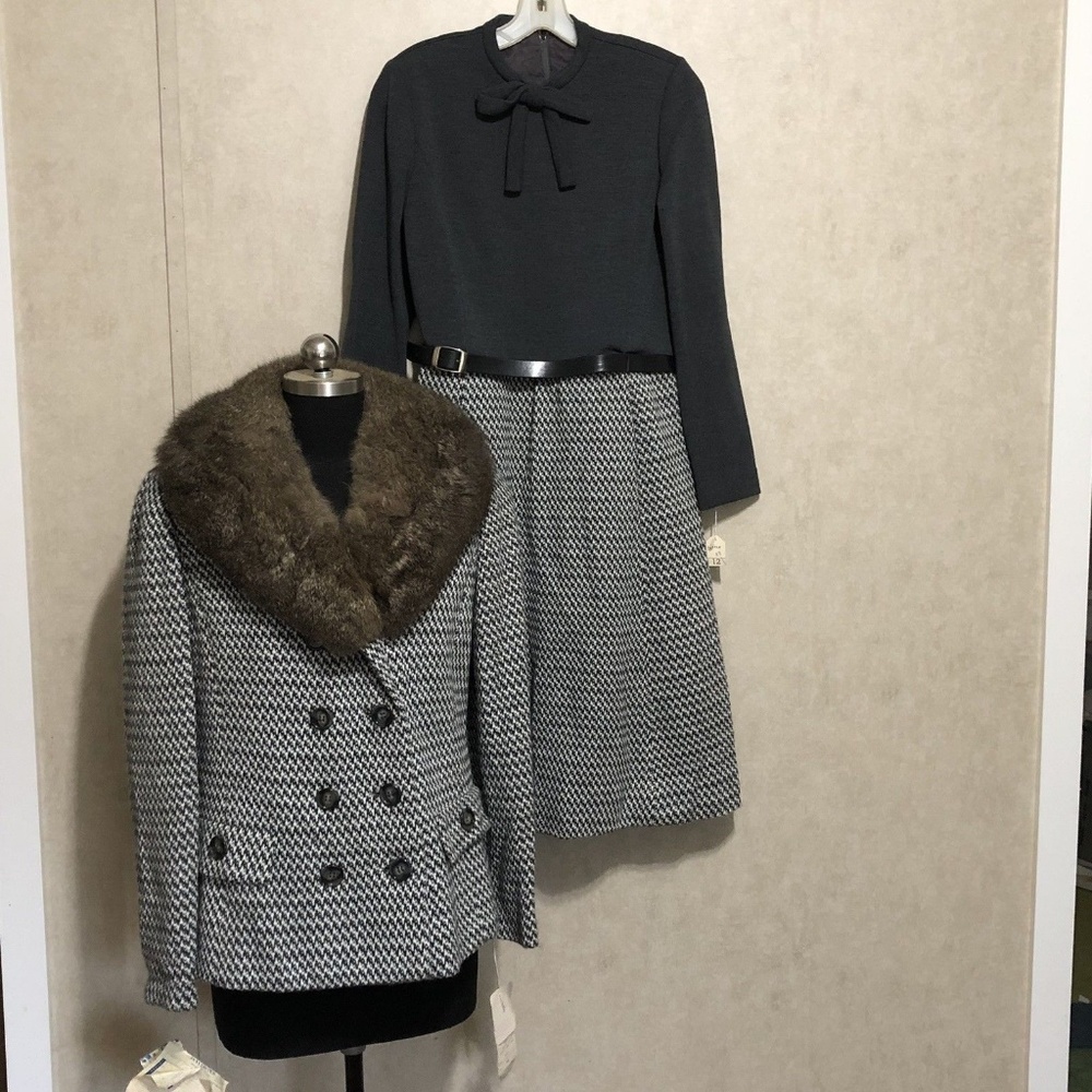 1960s Vintage 2 piece Jacket Dress Fur Collar Wool